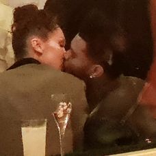 Bella Hadid a The Weekend 