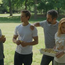 Zuzana v parku odpadla