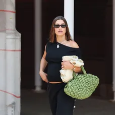 Hailey Bieber