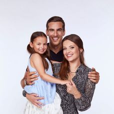 Martina Zábranská, Adam Bardy a Larisa Mižigar v Mame na prenájom