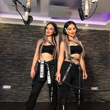 TWiiNSky nakrútili skvelý cover.