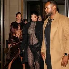 Kylie v tehotenstve rada ukazovala bruško.