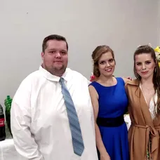 Ľubo so sestrami