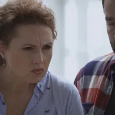 Ema sa s Alexom dokonca poháda.