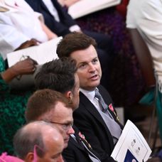 Príchod hostí na korunováciu