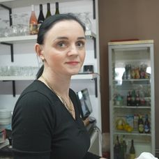 Na nože - prevádzkarka Katka