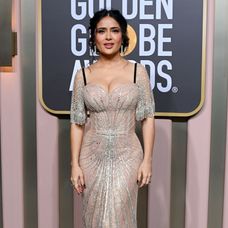 Salma Hayek na 80. ročníku Zlatých glóbusoch