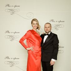 Ingrid Fašiangová, generálna riaditeľka Divadla Nová scéna so synom Marekom