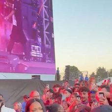Rihanna prvýkrát po pôrode na verejnosti