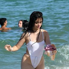 Na archívnej snímke spomienka na obete rómskeho holokaustu v Banskej Bystrici, kde je centrálny pamätník.