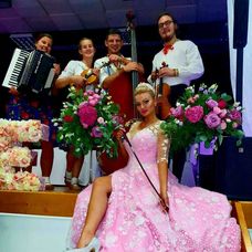 Eva Zelníková sa vydala.