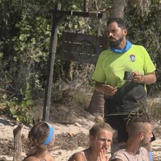 Medzi Lovcami stúpa napätie. Viacerí členovia strácajú trpezlivosť s Jackom.