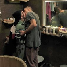 Saška už konečne CHCE