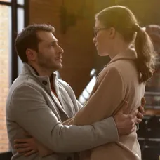 Ema bola Alexovi oporou, keď Max zmizol.