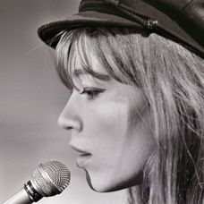 Zomrela ikona Francoise Hardy