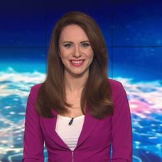 Lenka Vavrinčíková v štúdiu Televíznych novín