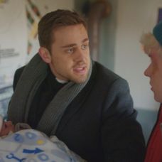 Max (Vincent Navrátil) a Adam (Adam Mišík) našli dieťa