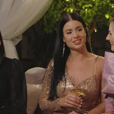 Tereza zhodila dredy, je z nej nádherná žena