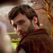 Seçkin Özdemir ako maliar Leo v seriáli Sultán