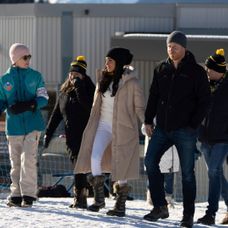 Princ Harry s Meghan na lyžiarskom svahu