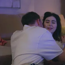 Lenka strávila so svojím učiteľom noc