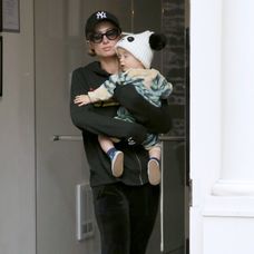 Paris Hilton so synom