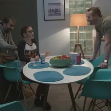 Ondro je spokojný, že Ema dostane masáž.