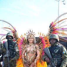 Pozor, prišla kráľovná Rihanna!