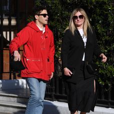 Rami Malek s neznámou ženou