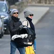 Paparazzi zachytili štvorčlennú rodinku. 