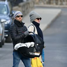 Paparazzi zachytili štvorčlennú rodinku. 