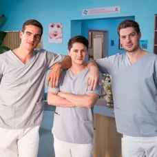 Adam Bardy, Peter Kiss a Erik Žibek v seriáli Mama na prenájom