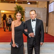 Váhate, či ísť voliť Oteckovia v tom majú jasno!.mp4