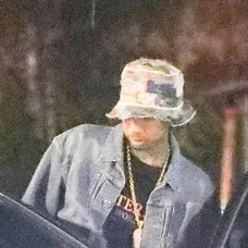 Raper Tyga sadá do auta