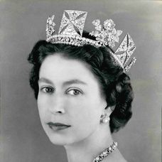 Archívne snímky kráľovnej Alžbety II.