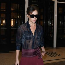 Módna ikona Victoria Beckham: Krásna blúzka a bradavky v pozore
