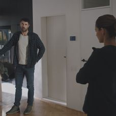 Laura sa po rokoch rozišla s priateľom Tomášom.