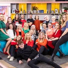 Moderátori a štáb Telerána pripravili vianočnú pesničku