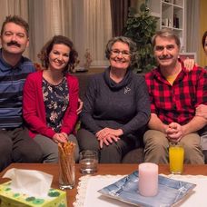 Eva Pavlíková s Laurou alias svokra Marika s Julkou