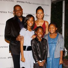 Zomrela Keisha Whitaker