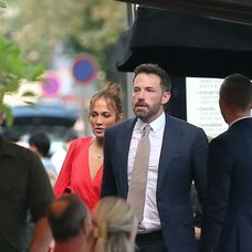 Manželia na svadobnej ceste v Paríži