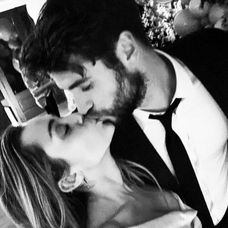 Miley a Liam sa rozvádzajú. 