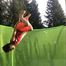 Zabaví sa aj s dážďovkou