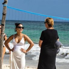 Vanessa Hudgens v Tulume