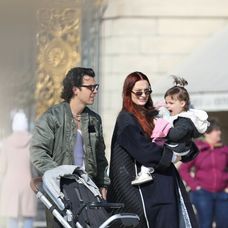 Sophie Turner a Joe Jonas na prechádzke