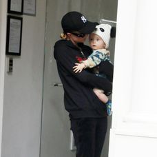 Paris Hilton so synom