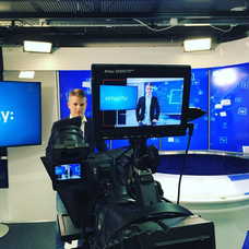 Svoju kariéru Dominik začínal v košickej televízii