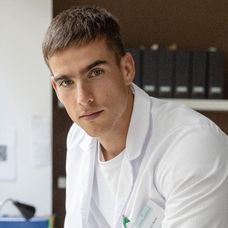Adam Bardy v seriáli Druhá šanca.