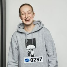 Barbora pred porotou.