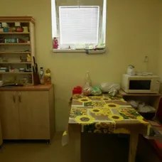 Domček je aj napriek snahe rodiny v dezolátnom stave